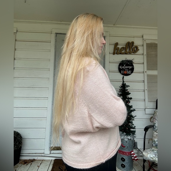 Fuzzy Heart Sweater VS- 🎁GIFT WITH EVERY PURCHASE - Picture 2 of 4